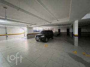 Image 31 - 877691