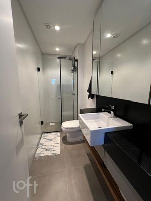 Image 19 - 877691