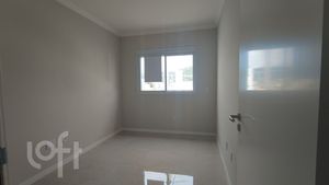 Image 1 - 877695