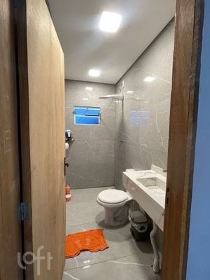 Image 10 - 877699
