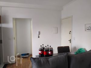 Image 1 - 877704