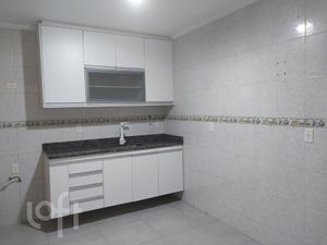 Image 3 - 877705