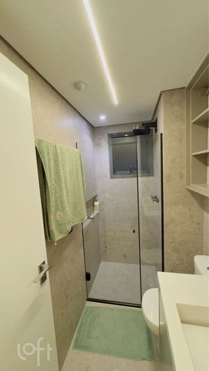 Image 12 - 877714