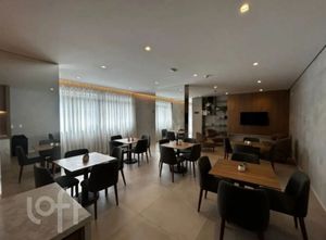 Image 15 - 877714