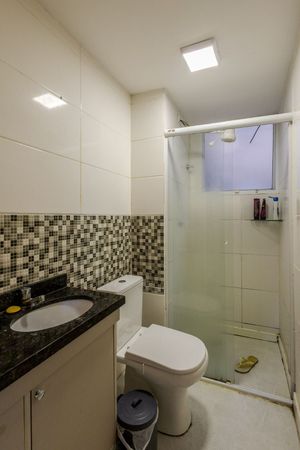Image 9 - 877715