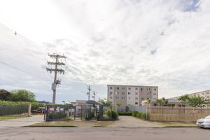 Image 3 - 877715