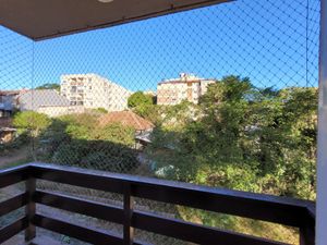 Image 14 - 877717