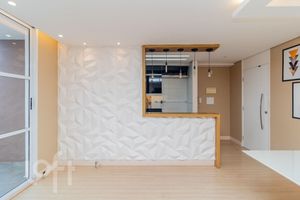 Image 3 - 877723