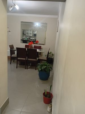 Image 7 - 877724