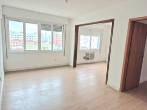 Image 1 - 877726
