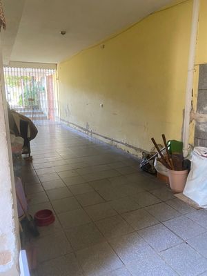 Image 10 - 877730