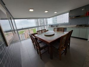 Image 3 - 877731