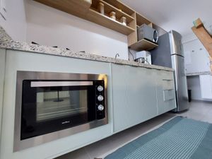 Image 9 - 877731