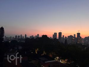 Image 13 - 877736
