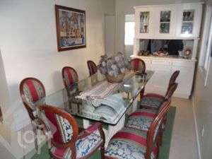 Image 9 - 877739