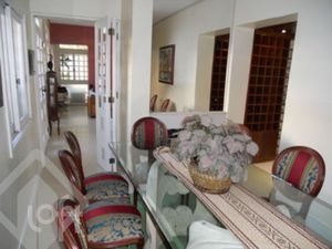 Image 10 - 877739