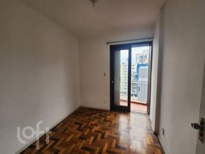 Image 6 - 877741