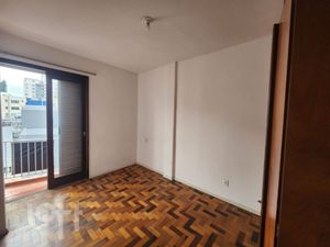 Image 11 - 877741