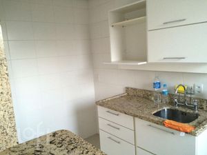 Image 8 - 877742