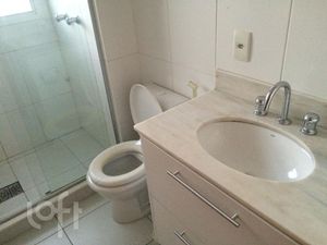 Image 12 - 877742