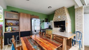 Image 4 - 877743