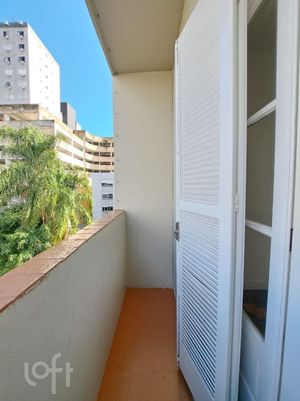 Image 8 - 877748