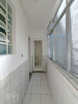 Image 14 - 877748