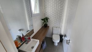 Image 4 - 877766