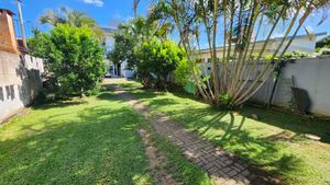 Image 38 - 877766