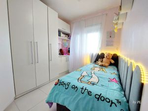 Image 8 - 877774
