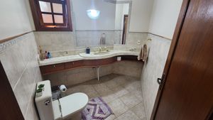 Image 25 - 877777