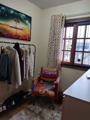 Image 4 - 877840
