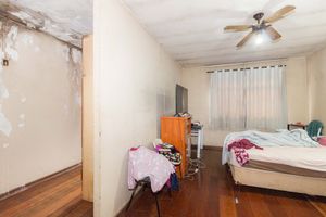 Image 22 - 877843