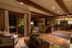 Image 4 - 877844