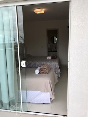 Image 10 - 877854