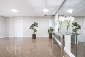 Image 19 - 877855