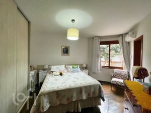 Image 3 - 877856