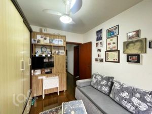 Image 10 - 877856