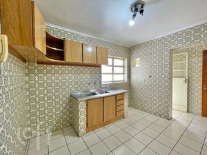 Image 15 - 877860