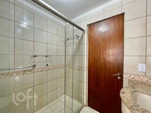 Image 9 - 877860