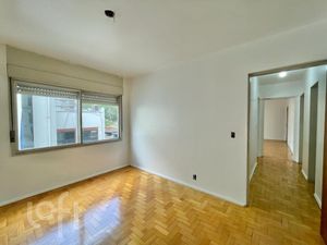 Image 13 - 877860