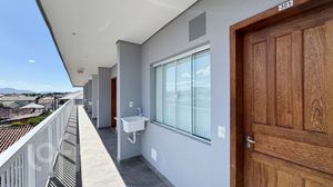 Image 12 - 877865
