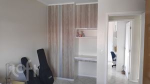 Image 7 - 877866