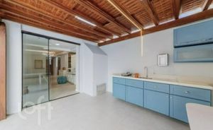 Image 10 - 877868