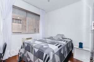 Image 19 - 877871