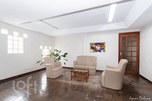 Image 32 - 877871