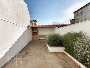 Image 8 - 877875