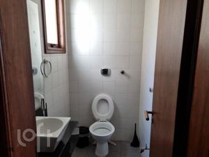 Image 17 - 877876