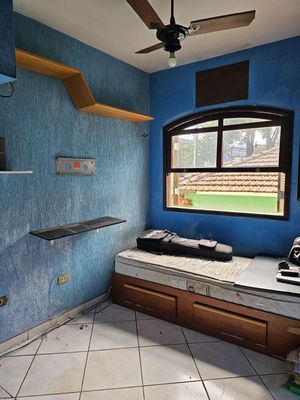 Image 9 - 877878
