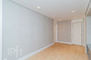 Image 86 - 877880